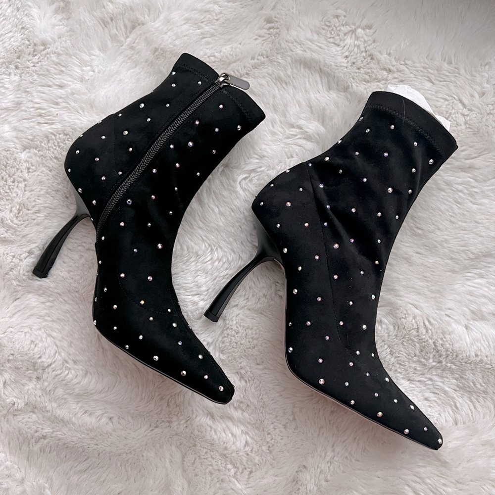 NWT PIFERI booties
